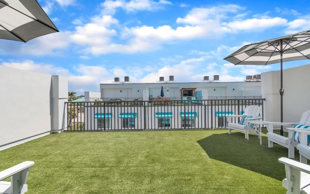 Azul Townhomes B3