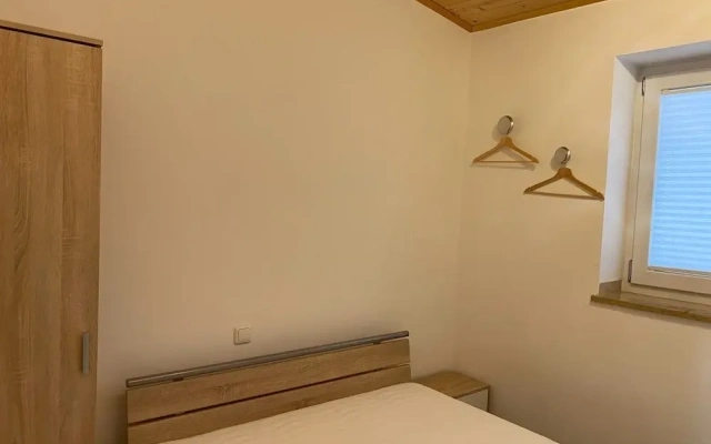 Stylish Apartment With Modern Amenities and Scenic Views