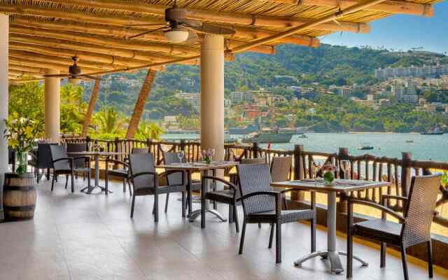 Two Bedroom Apartment by Grand Hotel Acapulco