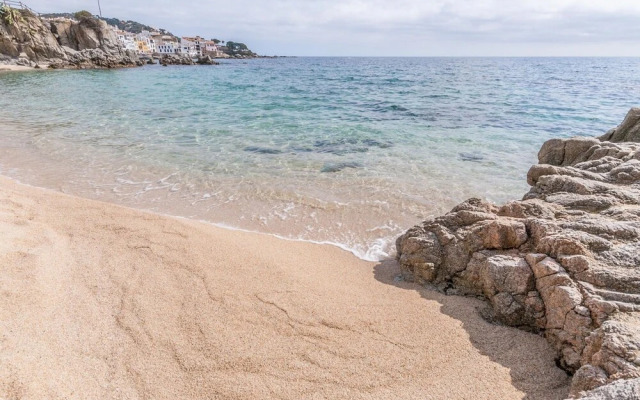 Sun-kissed Villa in L'escala With Swimming Pool