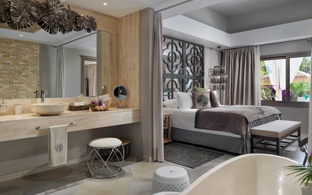 Royal River, Luxury Hotel - Adults Only