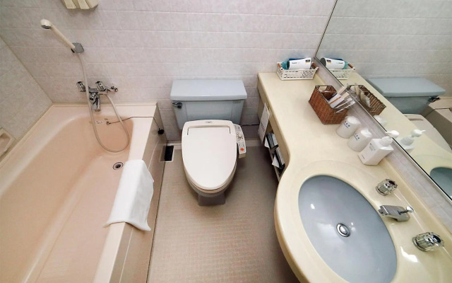 Kumegawa Wing Hotel
