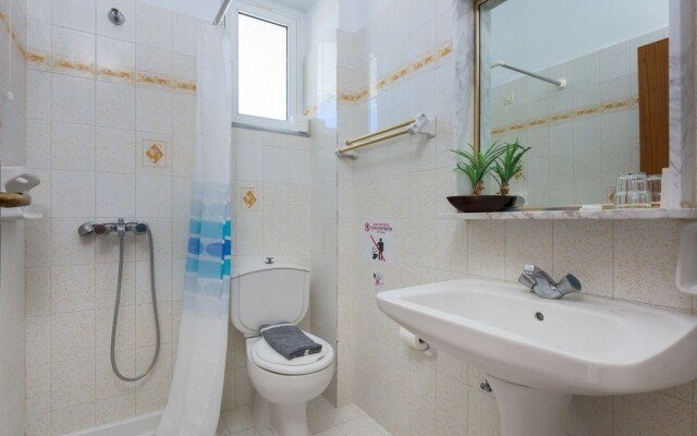 Vlycha Beach Apartments