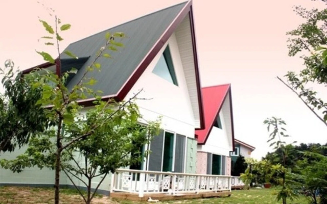 Yangyang Badaae Geolinbeol Pension