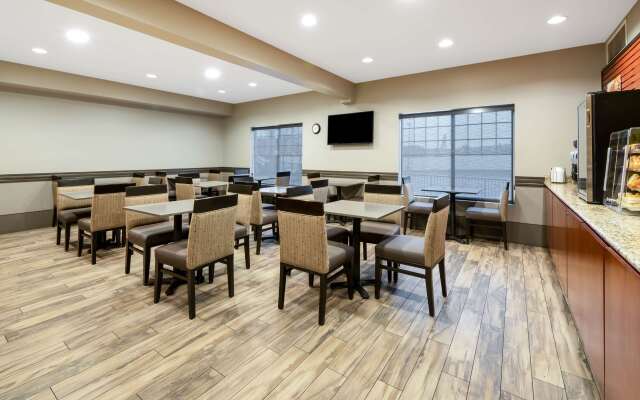 Best Western Plus Kalispell/Glacier Park West Hotel & Suites