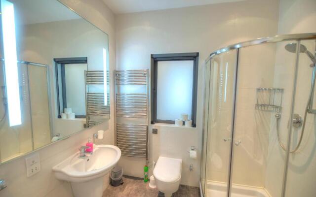 Bright and spacious 3 bedroom apartment with breathtaking views - GOSLM3