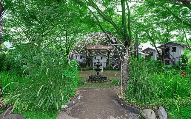 Royal Caravan Hotel Trawas