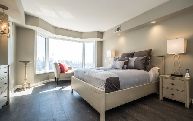 QuickStay - Premium 2bdrm in Yorkville (Yonge & Bloor)