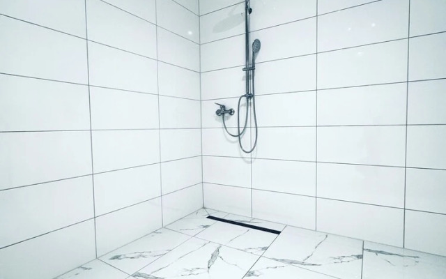Lovely 4BR Apt Near Kaufpark Alterlaa