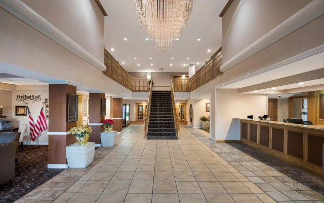 Quality inn & Suites Cincinnati I-275