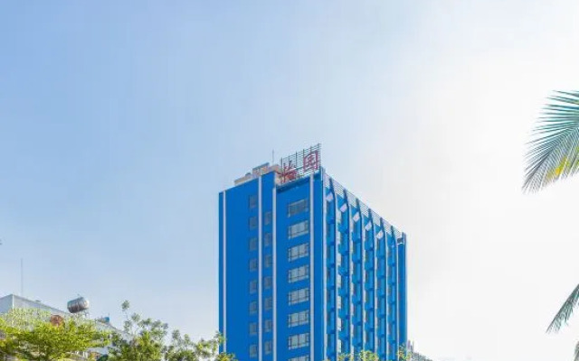 Yiyuan Lanbao Hotel Lingshui