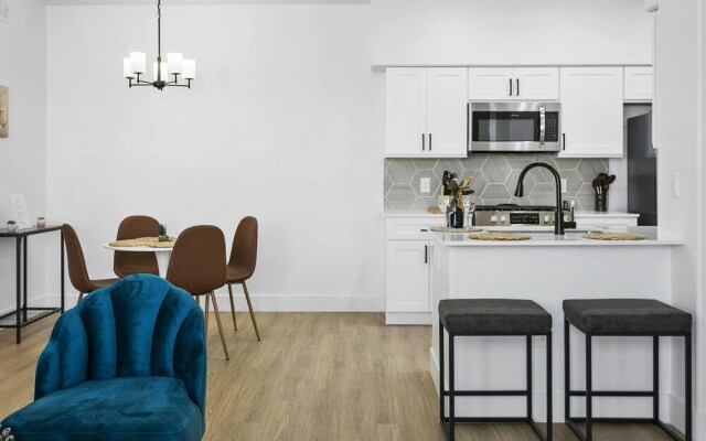 CozySuites at Glendale