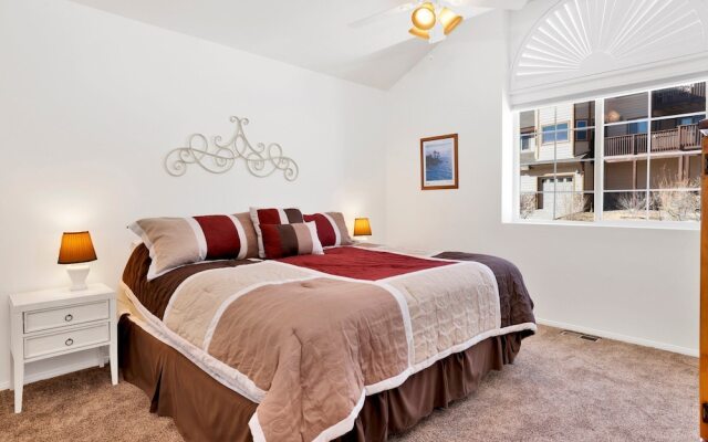 BIG Bear Cozy Hideaway #2253