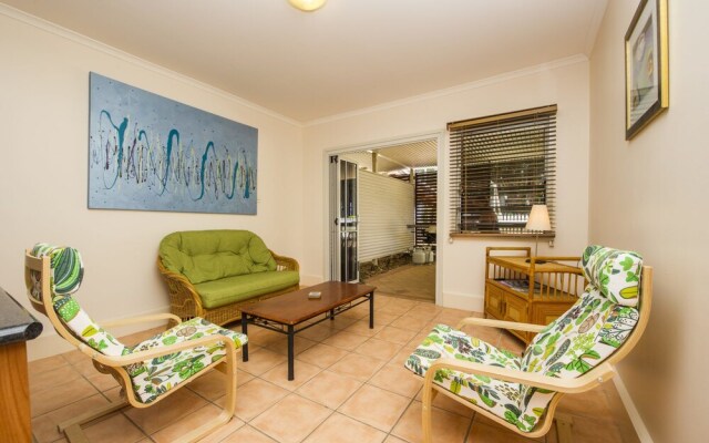 Picnic Bay Apartments Unit 1