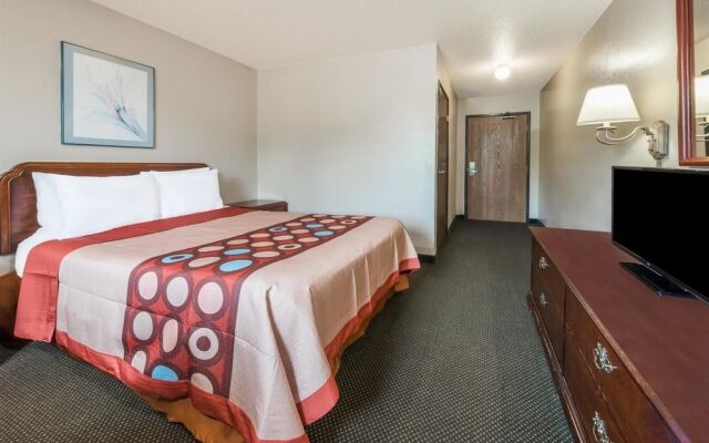 Super 8 Bridgeton/Arpt/St Louis Area