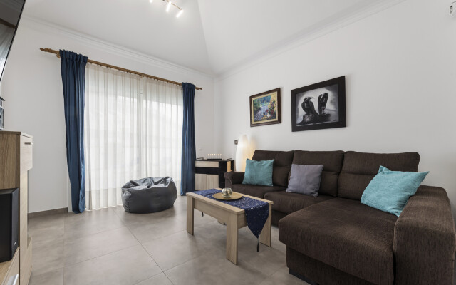 Villa Nico by Escapehome