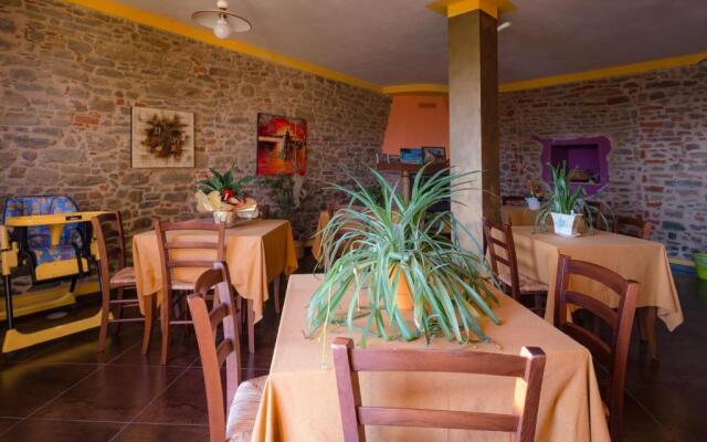 AllOmbra del Castello