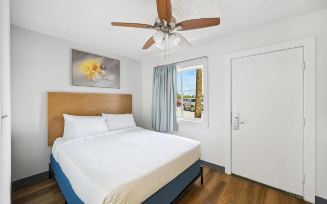 Sugar Sands Beachfront Hotel, a By The Sea Resort