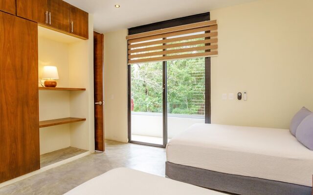 Magazine-worthy Villa Ponderosa with Private Pool & Gated Area