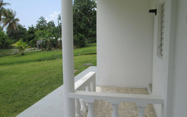 Paradise Inn