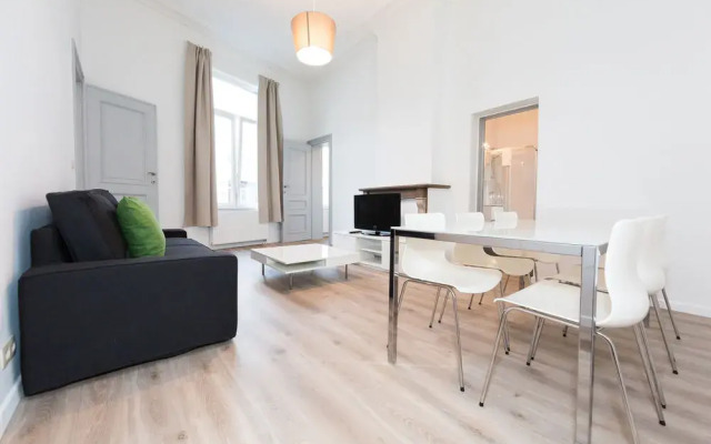 Louise Apartments Chatelain
