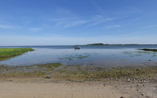 Charming Apartment in Stove With Garden