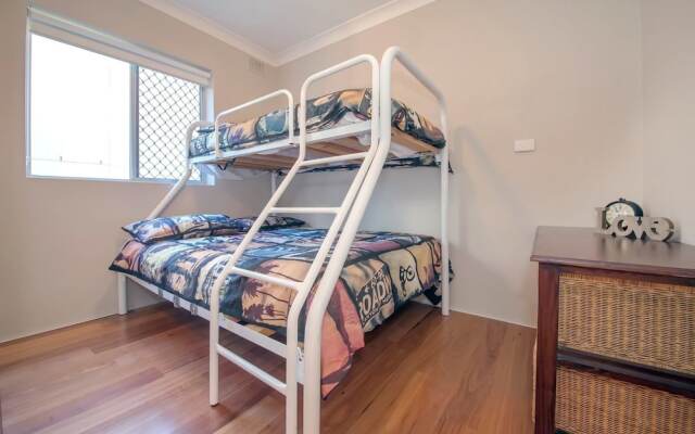 Bayview Towers, Unit 1/15 Victoria Parade