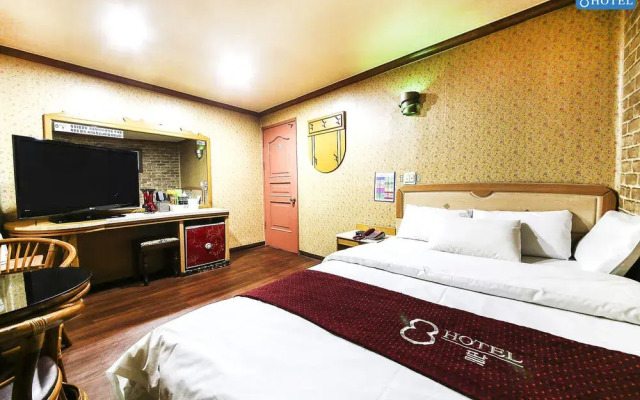 8Motel