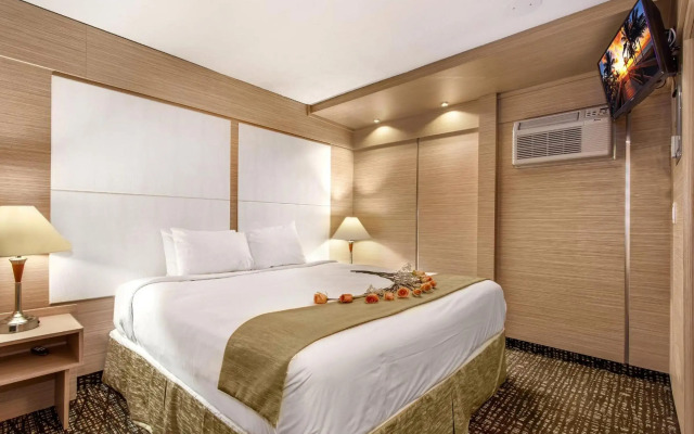 Ocean Beach Palace Hotel and Suites
