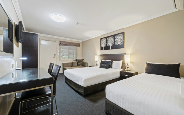 Ambassador on Ruthven – Guest Rooms – Toowoomba