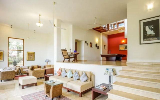 Stunning Hilltop 3BR Villa w Pool and River View