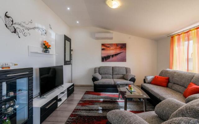 La Bodega Apartments