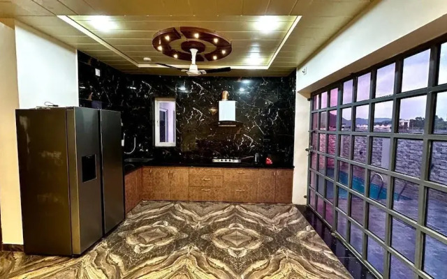 magnifica Luxurious Villa by daranga