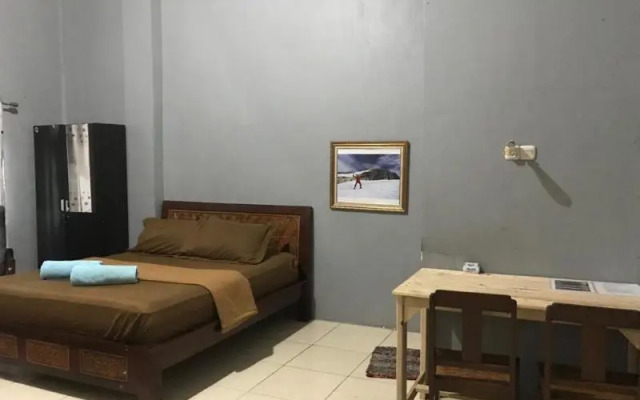 The Carstensz Homestay by ZUZU