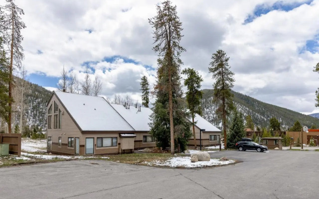1610 Quicksilver Condo