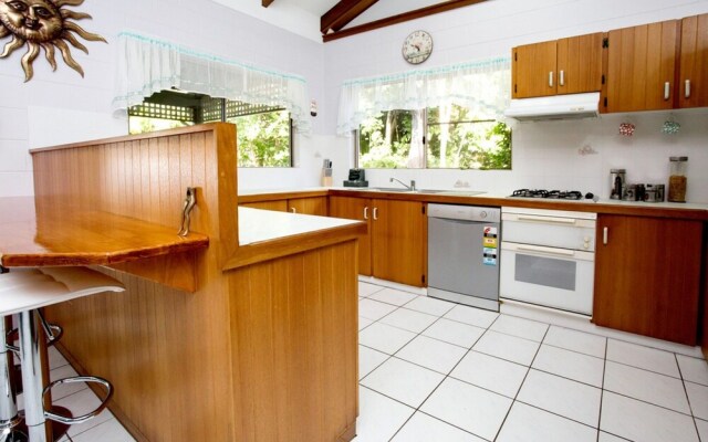 Rain Forest Retreat Jubilee Pocket