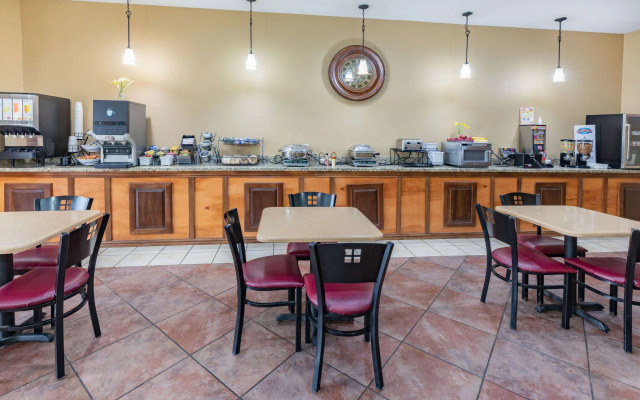 Baymont by Wyndham Cuero