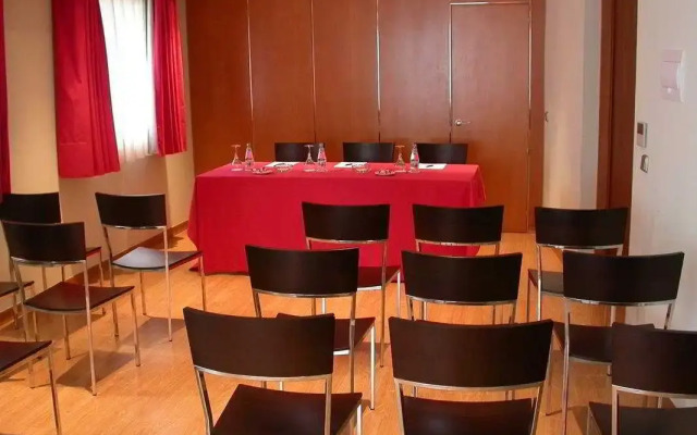 Hotel Exe Puerta de San Pedro