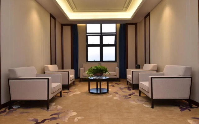 Taizhou Haiyan Jinling International Hotel