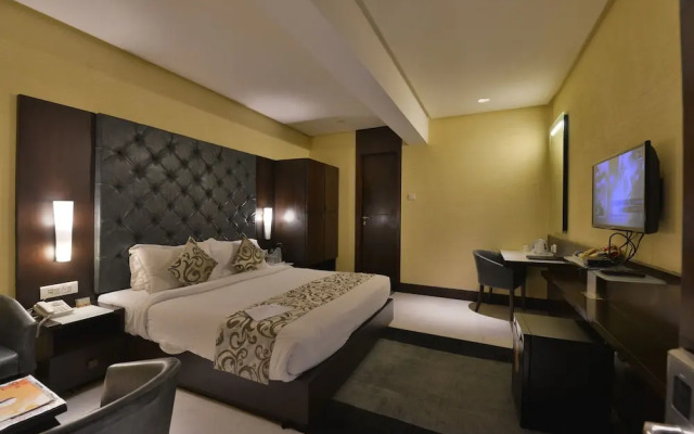 Hotel The Golden Oak Central by Citrus Prime
