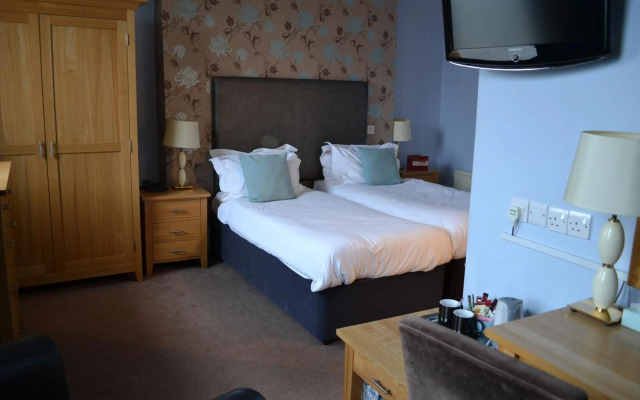 Muthu Westcliff Hotel (Near London Southend Airport)