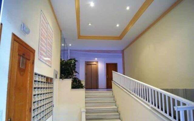 Sunny Holiday Apartment