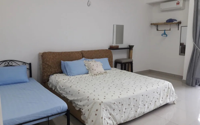 Tampoi Homestay