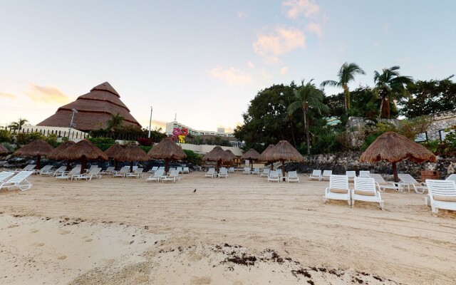 Grand Park Royal Cozumel - All Inclusive