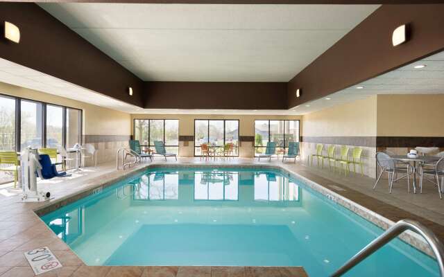 Hampton Inn Appleton-Fox River Mall Area