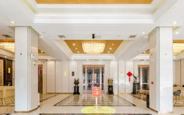 Luohe Asia Hotel (Changjian Square Branch, Renmin Road)