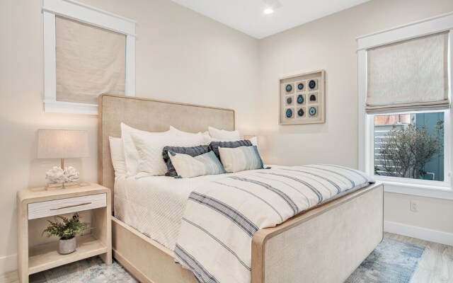 The Sandbar At Sunflower Beach