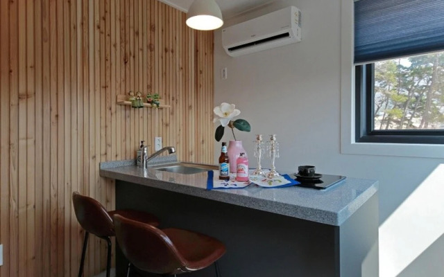 Gyeongju Oslo Pool Villa