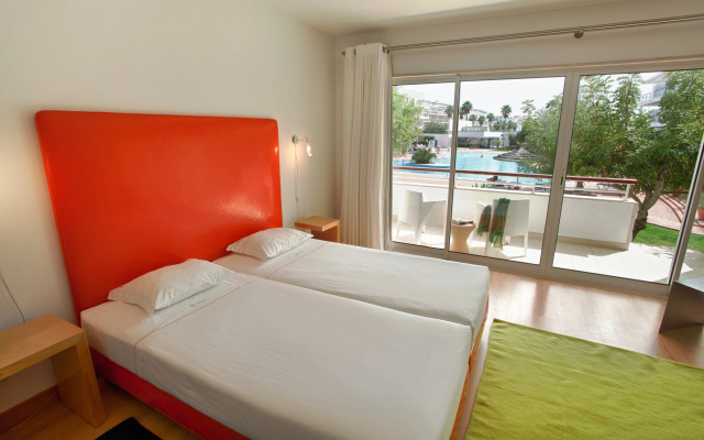 Marina Club Lagos Resort