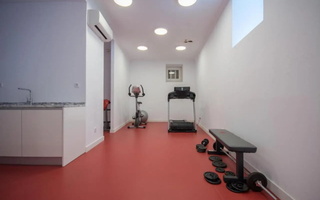 Charming Apartment in Private Condominium at Graça